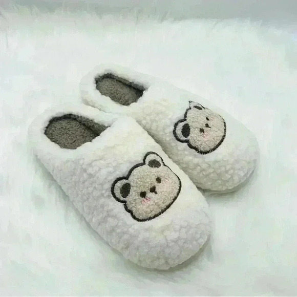 Plush Bear Slippers - Picture 1 of 6